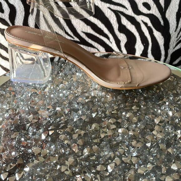 NWOT Public desire lucite clear translucent transparent pink nude kitten heels - Picture 3 of 11